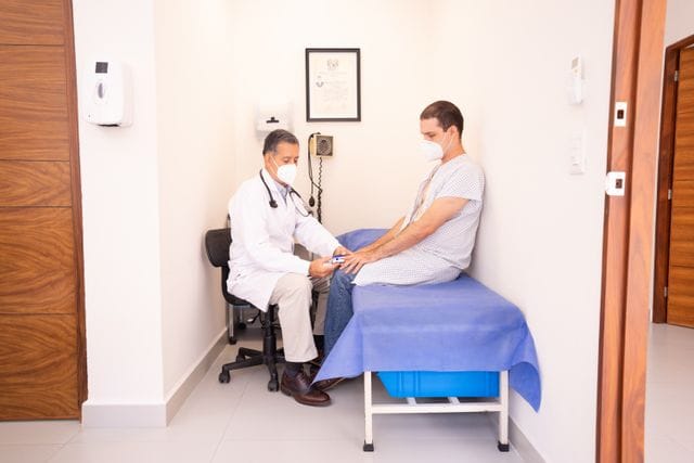 Dr Rogelio Tejada médico idóneo salud masculina Panamá